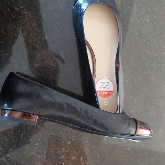 Naturalizer Applause Ballet Flats size 7M - Picture 2 of 3